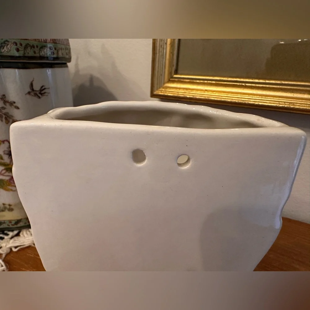 Vintage White Ceramic Pottery Artichoke Wall Planter Vase Made in Italy